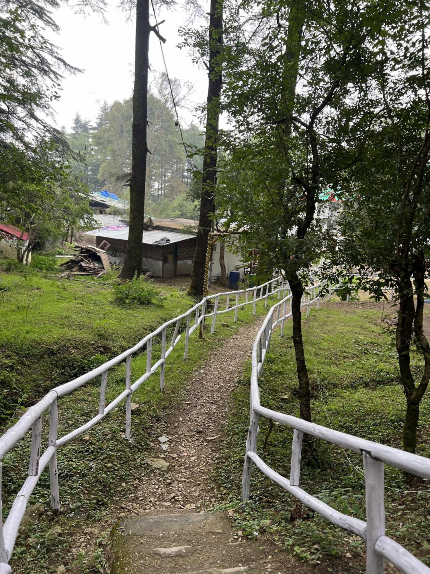 Himtrek Stays,Mcleodganj 麦罗肯机 外观 照片